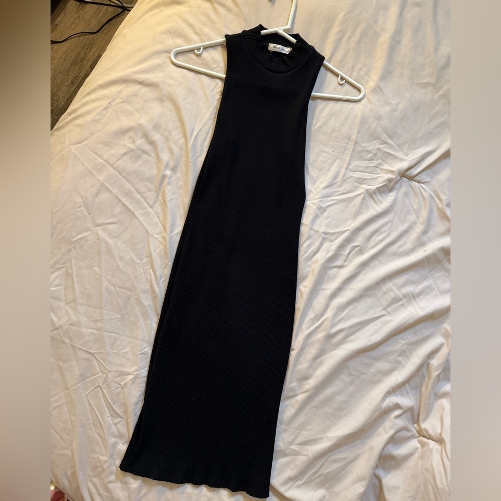Black Stretchy Midi Bodycon Dress - Picture 2 of 5